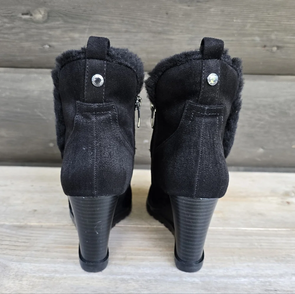 Nine West Camina Y2K Boho Minimalist Faux Fur Trim Wedge Comfort Bootie 7.5M